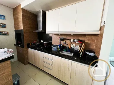 Casa de Condomínio com 3 Quartos à venda, 90m² no Heimtal, Londrina