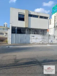 Casa com 3 Quartos para venda ou aluguel, 341m² no Vila Boaventura, Jundiaí