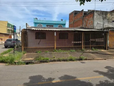 Casa com 3 Quartos à venda, 146m² no Santa Maria, Brasília