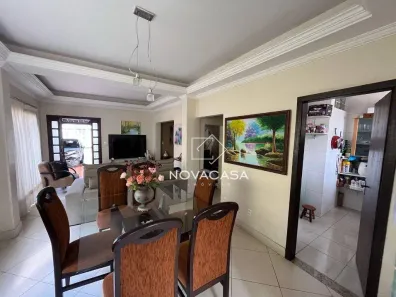 Sobrado com 6 Quartos à venda, 447m² no Santa Mônica, Belo Horizonte