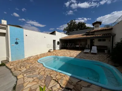 Casa com 4 Quartos à venda, 521m² no Mercês, Uberaba