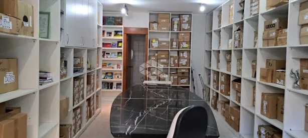 Sala Comercial à venda, 11m² no Petrópolis, Porto Alegre
