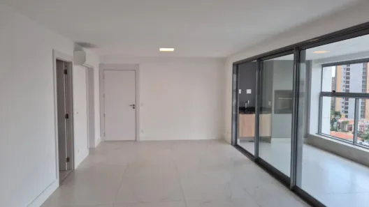 Apartamento com 2 Quartos para alugar, 166m² no Cambuí, Campinas