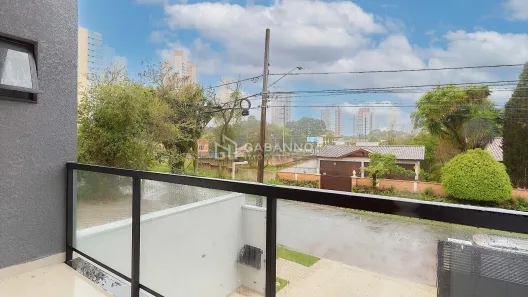 Sobrado com 3 Quartos à venda, 177m² no Campo Comprido, Curitiba