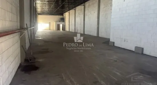 Galpão/Depósito/Armazém para alugar, 940m² no Vila Jacuí, São Paulo