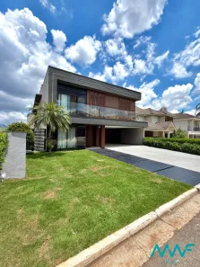 Casa de Condomínio com 6 Quartos para alugar, 530m² no Alphaville, Santana de Parnaíba