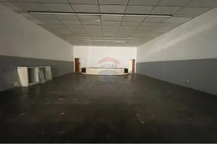 Ponto Comercial para alugar, 350m² no Parque das Américas, Mauá