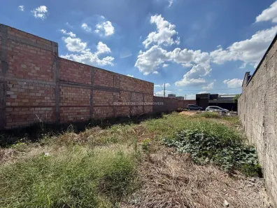 Lote/Terreno à venda, 250m² no Conjunto Costa Telles I, Uberaba