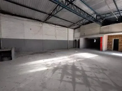 Galpão/Depósito/Armazém para alugar, 285m² no Baeta Neves, São Bernardo do Campo