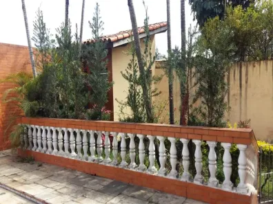 Casa com 4 Quartos à venda, 700m² no Parque Maria Helena, São Paulo