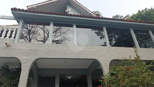 Sobrado com 3 Quartos para alugar, 329m² no Roseira, Mairiporã