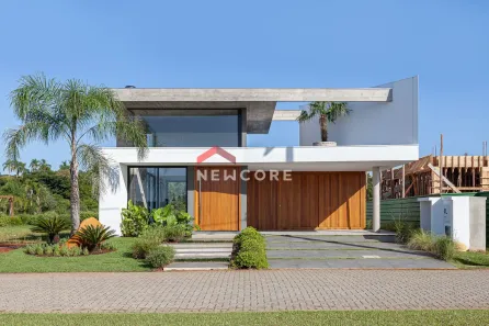 Casa de Condomínio com 3 Quartos à venda, 204m² no Torres, Torres