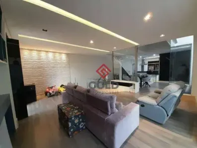 Sobrado com 4 Quartos à venda, 357m² no Vila Vitória, Santo André