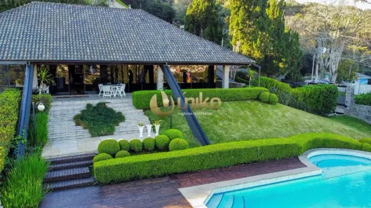 Casa com 4 Quartos à venda, 736m² no Santo Inácio, Curitiba
