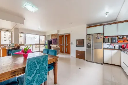 Apartamento com 2 Quartos à venda, 82m² no Três Figueiras, Porto Alegre