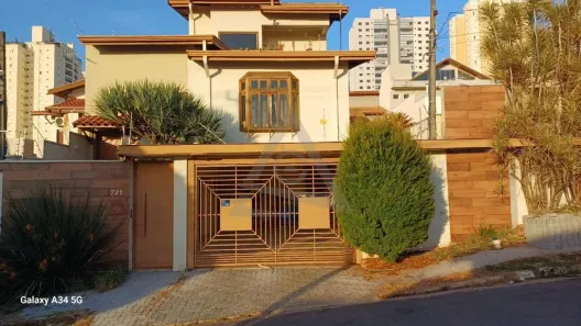 Casa de Condomínio com 3 Quartos à venda, 254m² no Mansões Santo Antônio, Campinas