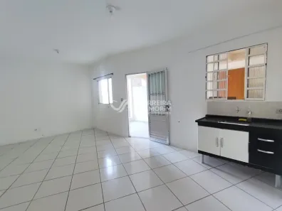 Casa com 1 Quarto para alugar, 40m² no Jardim Amália, São Paulo