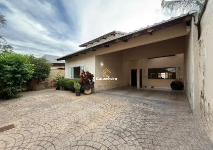Sobrado com 3 Quartos à venda, 319m² no Plano Diretor Norte, Palmas