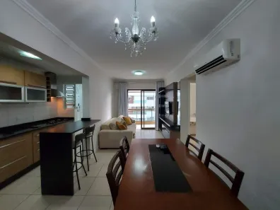Apartamento com 2 Quartos para alugar, 69m² no Centro, Florianópolis