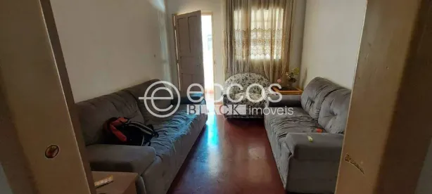 Casa com 3 Quartos à venda, 61m² no Cazeca, Uberlândia