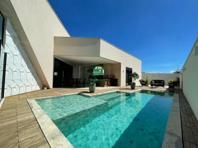 Casa de Condomínio com 4 Quartos à venda, 236m² no Setor Central, Goiânia