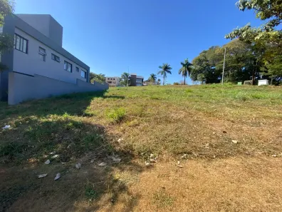 Lote/Terreno à venda, 500m² no Alphaville Vespasiano, Vespasiano
