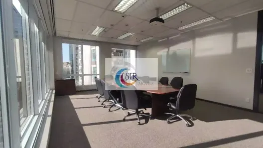 Sala Comercial para alugar, 226m² no Vila Olímpia, São Paulo