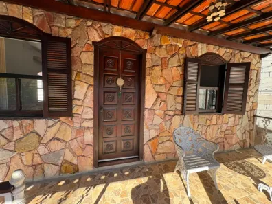 Casa com 3 Quartos à venda, 360m² no Amazonas, Contagem
