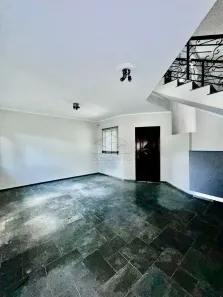 Imóvel Comercial com 3 Quartos para alugar, 255m² no Jardim América, Bauru