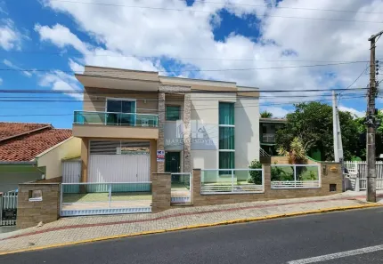 Sobrado com 4 Quartos à venda, 250m² no Centro, Barra Velha