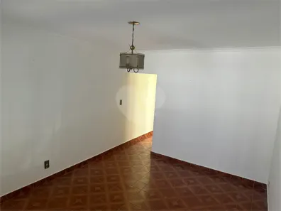 Casa com 3 Quartos à venda, 200m² no Parque Maria Domitila, São Paulo
