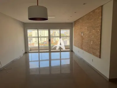Apartamento com 4 Quartos para alugar, 175m² no Lídice, Uberlândia