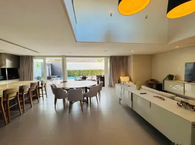 Casa com 3 Quartos à venda, 277m² no Santa Mônica, Florianópolis