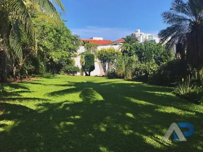 Casa com 4 Quartos para venda ou aluguel, 661m² no Itaigara, Salvador