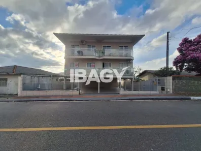 Apartamento com 2 Quartos para alugar, 54m² no Real Parque, São José