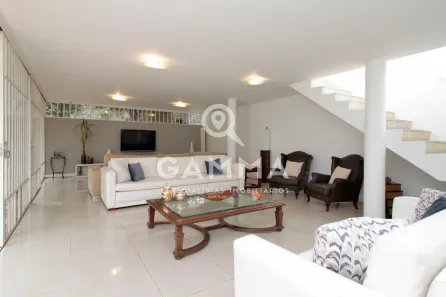 Casa com 4 Quartos à venda, 320m² no Pacaembu, São Paulo