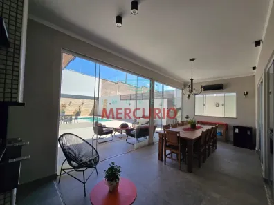 Casa de Condomínio com 3 Quartos à venda, 414m² no Vila Aviação, Bauru
