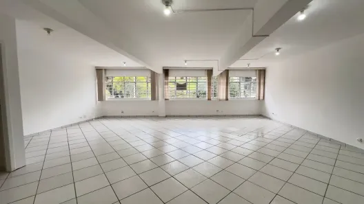 Sala Comercial para alugar, 60m² no Centro Cívico, Curitiba