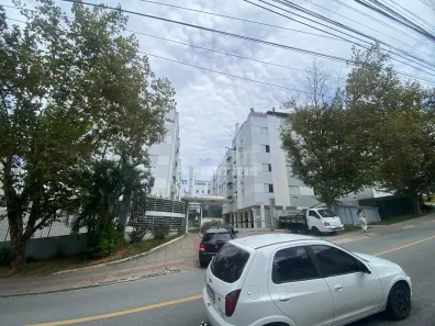 Apartamento com 2 Quartos para alugar, 64m² no Carvoeira, Florianópolis