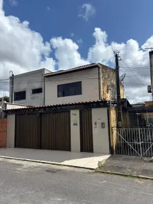 Sobrado com 4 Quartos à venda, 391m² no Casa Amarela, Recife