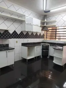Sobrado com 3 Quartos para venda ou aluguel, 185m² no Rudge Ramos, São Bernardo do Campo