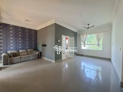 Casa com 2 Quartos para alugar, 212m² no Vila Jones, Americana