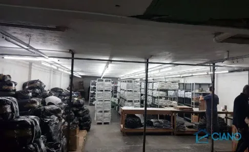 Prédio Comercial à venda, 880m² no Quarta Parada, São Paulo