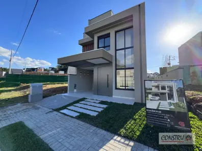 Sobrado com 3 Quartos à venda, 181m² no Santa Cândida, Curitiba