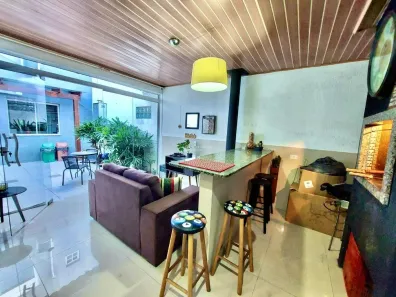Casa com 2 Quartos à venda, 120m² no Hípica, Porto Alegre