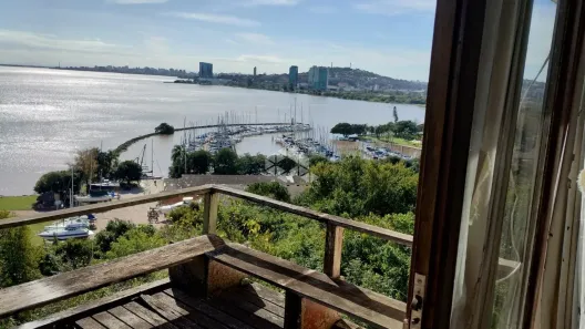 Casa com 6 Quartos à venda, 300m² no Vila Assunção, Porto Alegre