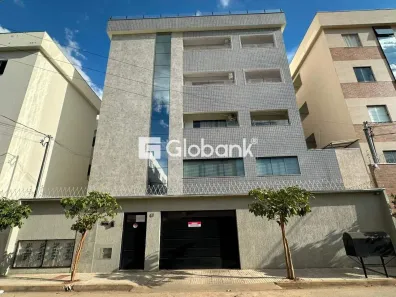 Apartamento com 2 Quartos para alugar, 75m² no Morrinhos, Montes Claros
