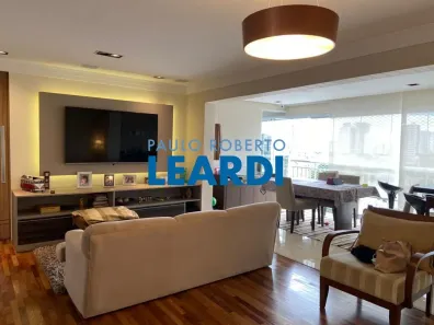Apartamento com 3 Quartos à venda, 128m² no Vila Firmiano Pinto, São Paulo