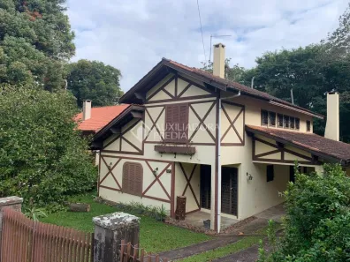 Casa com 3 Quartos à venda, 270m² no Ipê Amarelo, Gramado