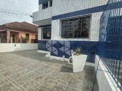 Casa com 7 Quartos à venda, 270m² no Medianeira, Porto Alegre